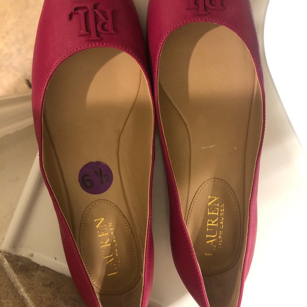 Shoes - Picture 4 of 4